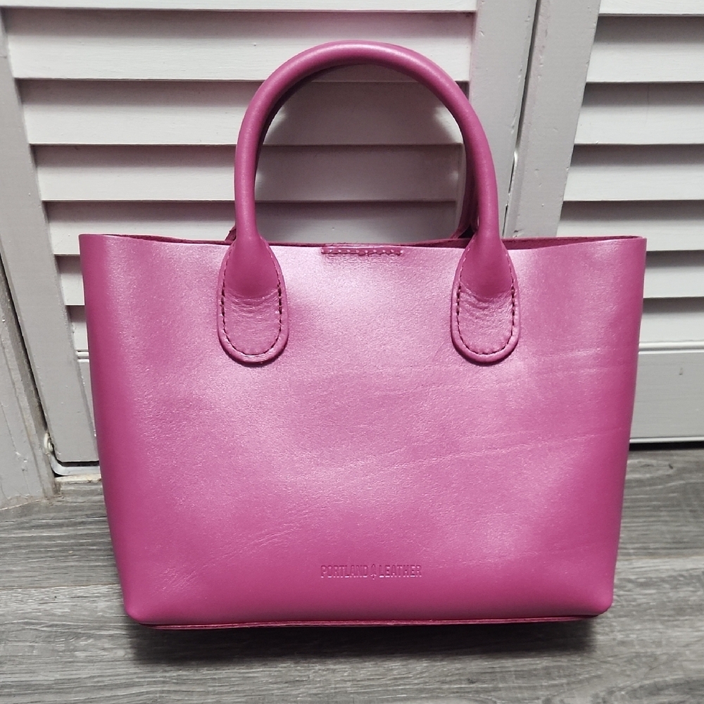 Portland Leather Goods Large Classic (Snap) Raindrop